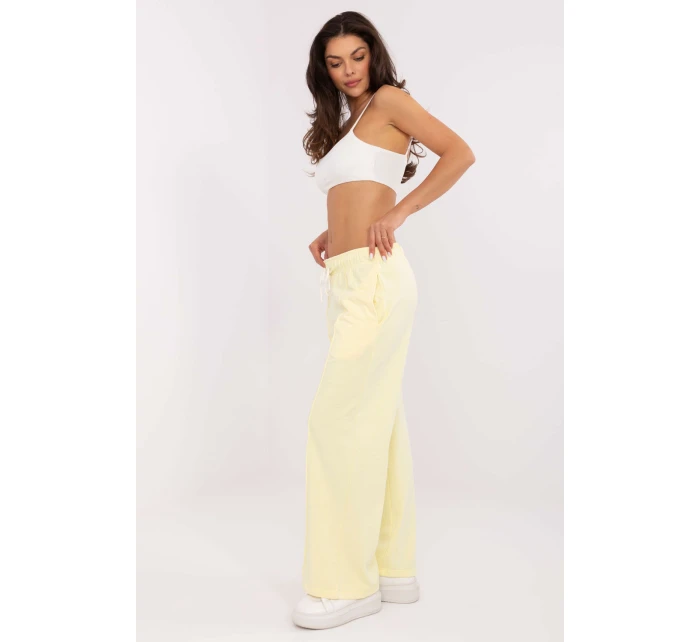 Teplákové kalhoty model 215573 Relevance