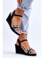 Dámské pohodlné sandály na klínu Big Star model 21618108 černé - Big Star Shoes