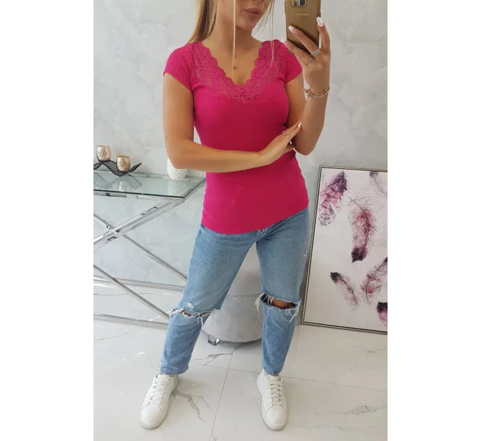 Halenka s krajkovým výstřihem fuchsiová