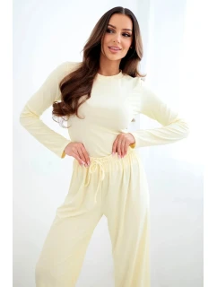 Dámská viskózová souprava s model 21893704 a širokými kalhotami žlutý - K-Fashion
