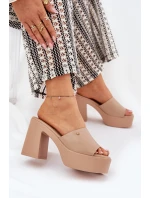 Dámské Sandały Z Eko Kůže Na Podpatku A Platformě Khaki model 21688928 - Boto Dámské Sandały Z Eko Kůže Na Podpatku A Platformě Khaki model 21688928 - Boto