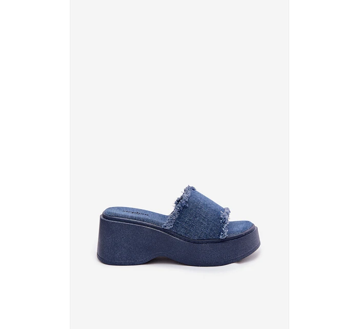 Dámské sandály s vzorem model 22107233 - Boto Dámské sandály s vzorem model 22107233 - Boto