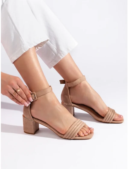 Moderní hnědé sandály dámské na širokém podpatku Moderní hnědé sandály dámské na širokém podpatku