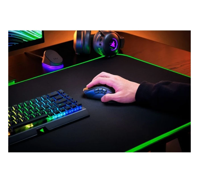 Razer Naga V2 Pro Herní myš pravá RF bezdrátová + Bluetooth + USB Type-C optická 30000 DPI Razer Naga V2 Pro Herní myš pravá RF bezdrátová + Bluetooth + USB Type-C optická 30000 DPI