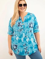 Dámská bavlněná halenka pro plnoštíhlé v květinovém vzoru tyrkysová