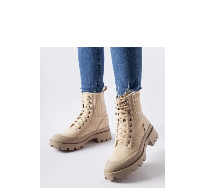 Boty model 205103 Solea Boty model 205103 Solea