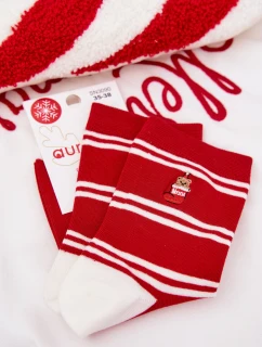 Dámské vánoční ponožky s pruhy a medvídkem – červené