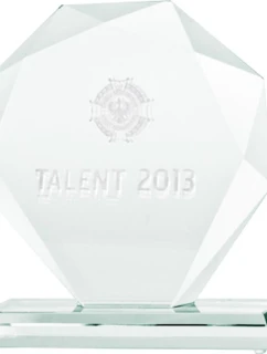 Trofeum szklane grawerowane 3D z etui