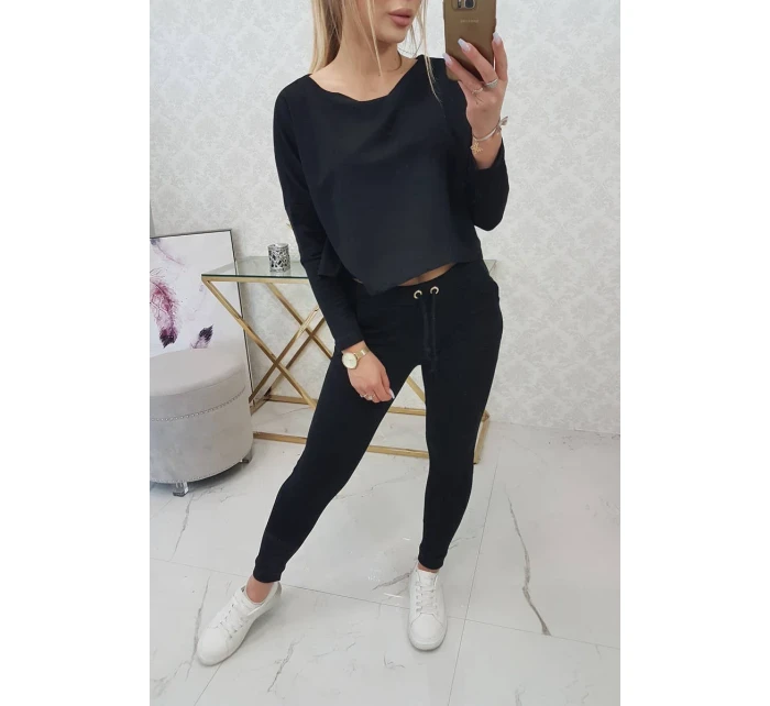 Souprava s oversize blůzou černé barvy Souprava s oversize blůzou černé barvy