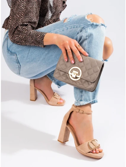 Moderní sandály dámské hnědé na širokém podpatku Moderní sandály dámské hnědé na širokém podpatku