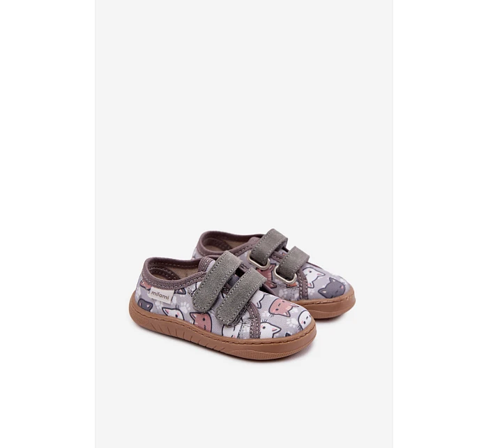 Dětské barefoot pantofle s šedé model 22100997 - Milami Dětské barefoot pantofle s šedé model 22100997 - Milami
