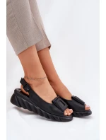 Dámské kožené sandály na klínu s ozdobou Artiker Černé 56C2156