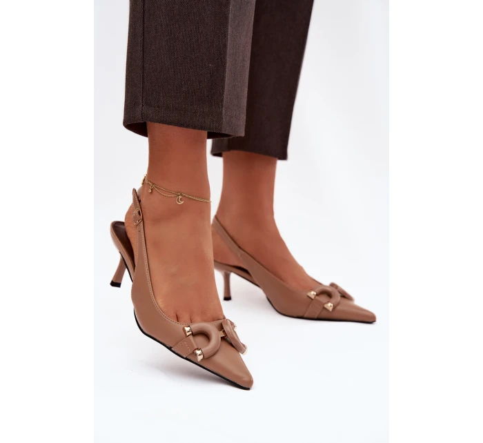 Dámské sandály na podpatku s ozdobným detailem hnědé model 21900459 - Boto