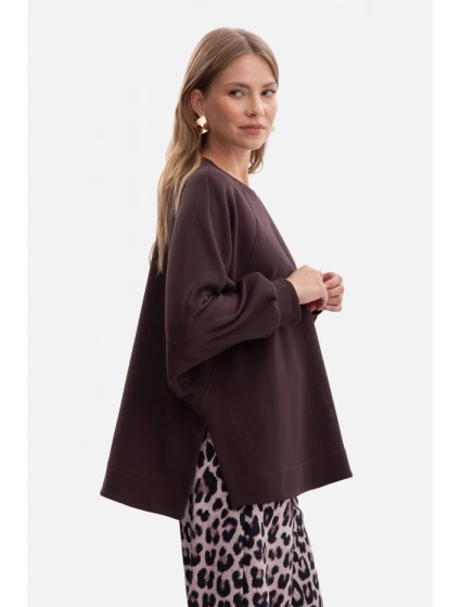 model 21379930 Pletená mikina uvolněného střihu tmavě čokoládová - BeWear model 21379930 Pletená mikina uvolněného střihu tmavě čokoládová - BeWear