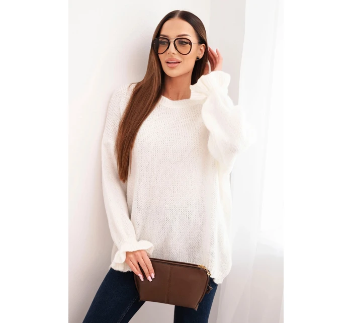 Dámský svetr s přídavkem mohéru a vlny volného střihu ecru Dámský svetr s přídavkem mohéru a vlny volného střihu ecru
