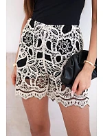 Dámské krajkové šortky s podšívkou černé