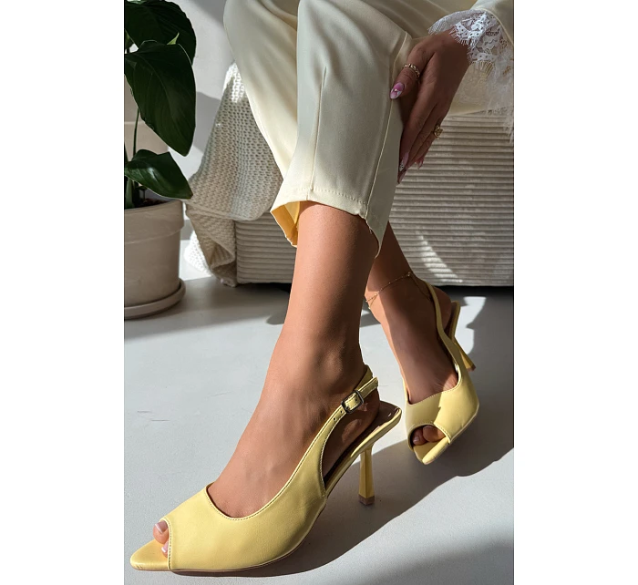 Ženské sandály na podpatku žluté model 22091987 - Boto