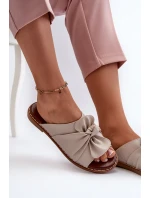 Dámské sandály na ploché podrážce béžové model 21658396 - Boto Dámské sandály na ploché podrážce béžové model 21658396 - Boto