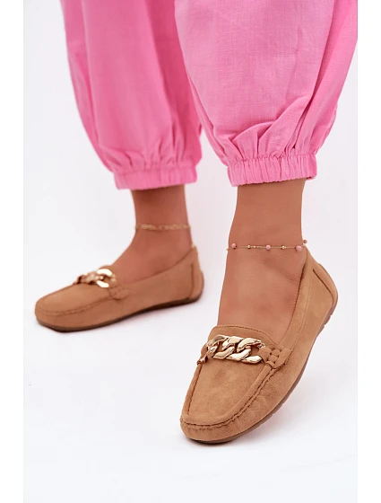 Dámské mokasíny se zlatým řetízkem a imitací semiše Camel Amaretto Dámské mokasíny se zlatým řetízkem a imitací semiše Camel Amaretto