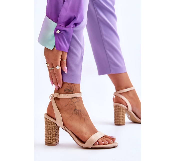 Semišové Sandály Na Podpatku Béžové model 21618618 - Boto Semišové Sandály Na Podpatku Béžové model 21618618 - Boto