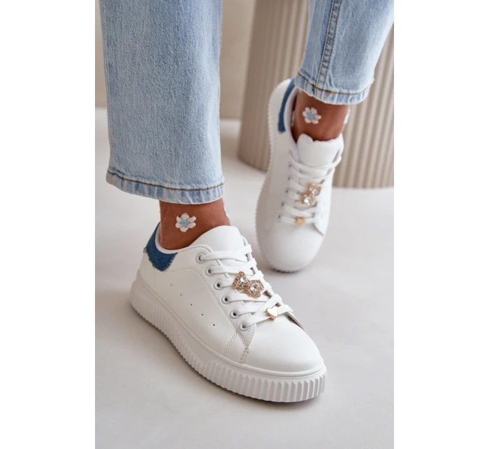 Nízké Tenisky Z Eko Kůže S Připevněnými Dekoracemi Bílá-Modrá Cillione Nízké Tenisky Z Eko Kůže S Připevněnými Dekoracemi Bílá-Modrá Cillione