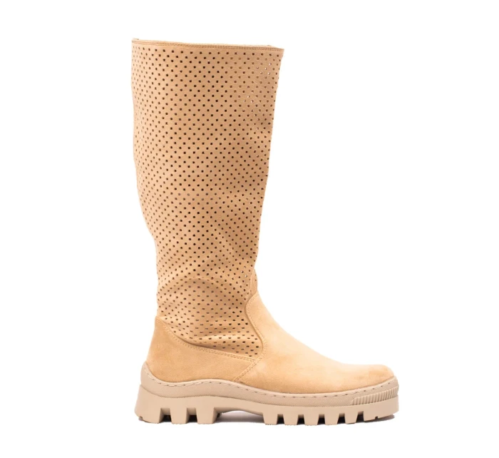 Módní dámské hnědé  kozačky na plochém podpatku