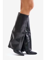 Zateplené kozačky na jehlovém podpatku s ohrnutým svrškem černé model 21677862 - Boto