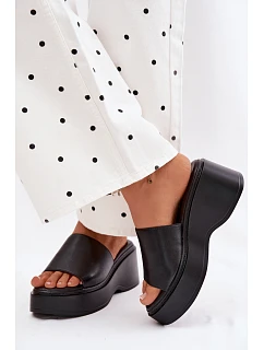 Dámské nazouváky na platformě Černé model 22107226 - Boto