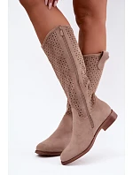 Kozačky s perforovanou holení na nízkém podpatku S.Barski HY62-8144 Béžové Kozačky s perforovanou holení na nízkém podpatku S.Barski HY62-8144 Béžové