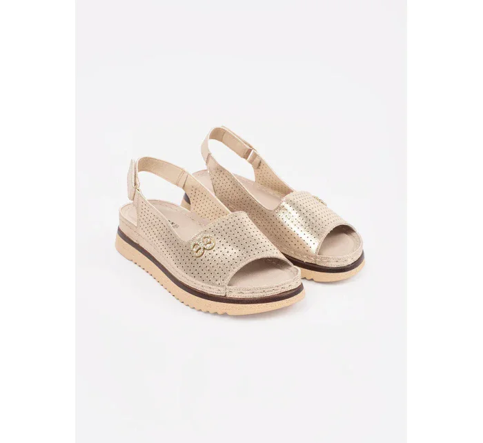 Trendy dámské zlaté  sandály na plochém podpatku