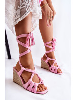Semišové vázané sandály na klínu Růžove Flavia