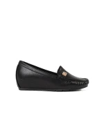 Jedinečné  polobotky černé dámské ukryta koturna