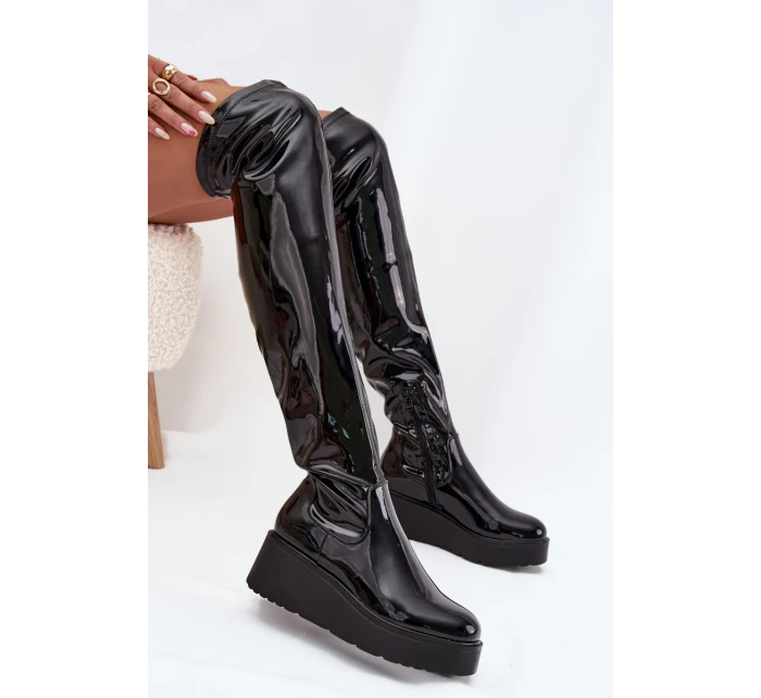 Lakované Kozačky Kolena Na Platformě A S Černé model 21707009 - Boto Lakované Kozačky Kolena Na Platformě A S Černé model 21707009 - Boto