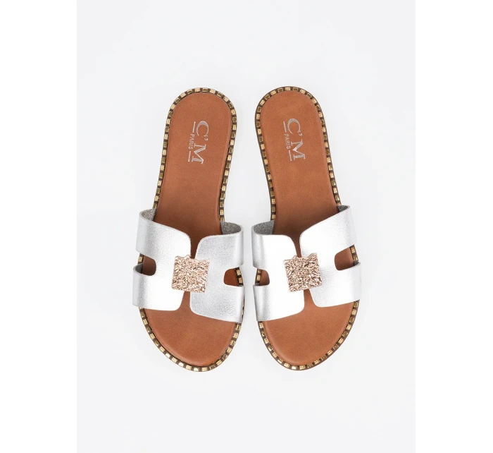 Stylové nazouváky stříbrné dámské na plochém podpatku Stylové nazouváky stříbrné dámské na plochém podpatku