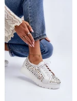 Dámská kožená polobotka s ažurovým vzorem model 21646208 Světle šedá - Zazoo