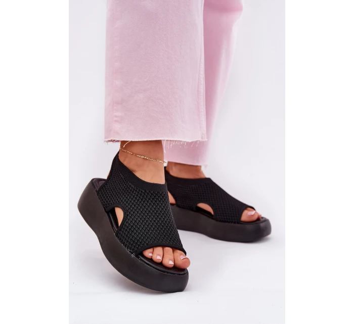 Dámské sandály na platformě černé model 21702370 - Boto Dámské sandály na platformě černé model 21702370 - Boto