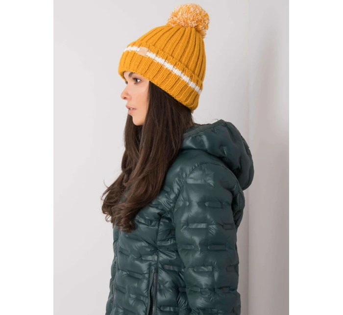 Dámská čepice.92 tmavě žlutá