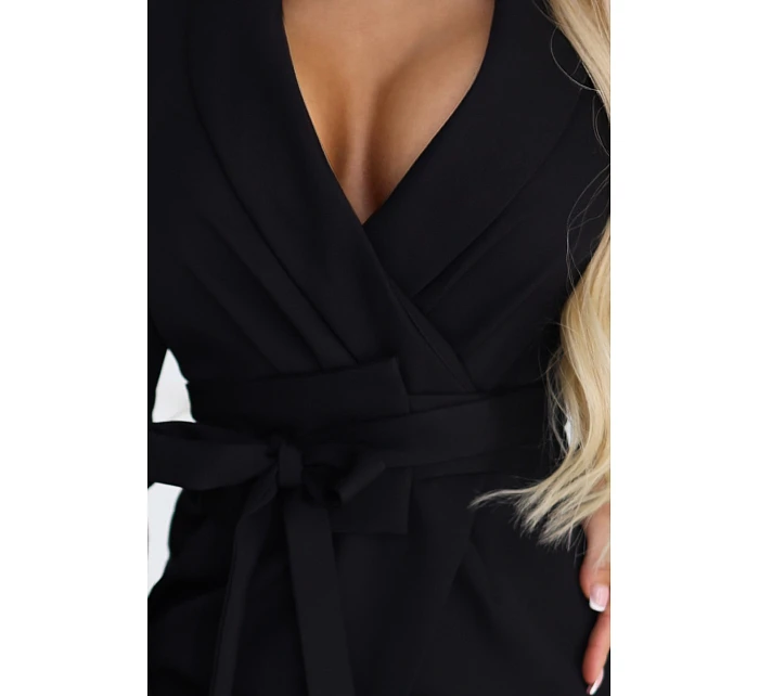 model 22040379 Elegantní tmavě modré šaty s páskem a asymetrickým spodním dílem černé - numoco