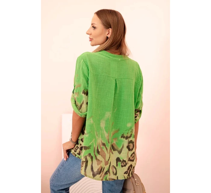Dámská bavlněná košile s ohrnutými rukávy a zvířecím vzorem zelená