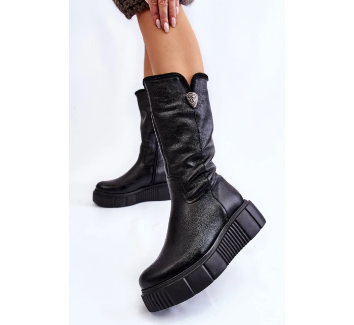 model 21605589 Kožené dámské kozačky s vlnou černé - Zazoo