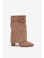 Zateplené dámské kotníkové boty na podpatku s ozdobným páskem khaki model 21715357 - Boto