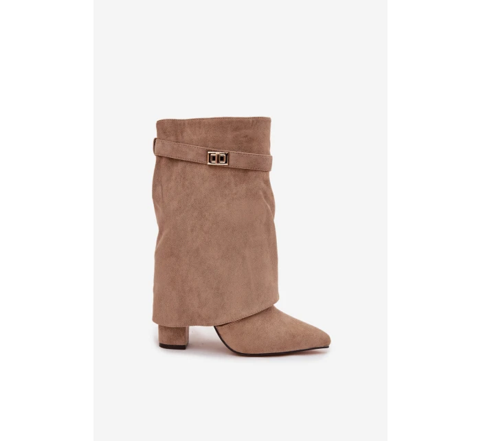 Zateplené dámské kotníkové boty na podpatku s ozdobným páskem khaki model 21715357 - Boto