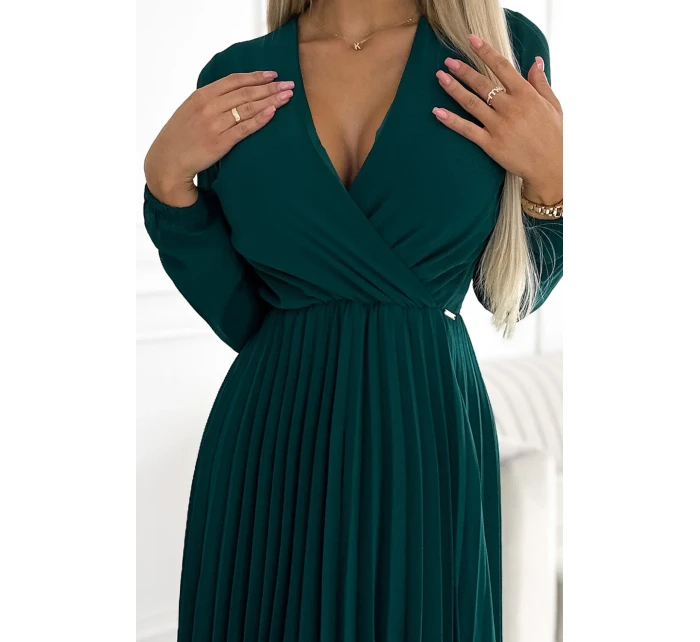 313-14 ISABELLE Plisované šifonové šaty s výstřihem - ZELENÉ