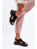 Dámské sportovní sandály na tlusté podrážce černé model 21650603 - Boto