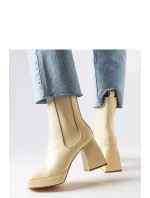 Boty na podpatku model 207760 Solea Boty na podpatku model 207760 Solea