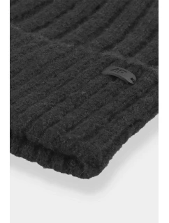 Dámská zimní čepice s logem 4F 4FAW23ACAPF295-20S Černá