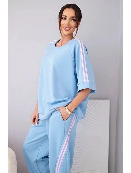 Dámský komplet máslový z viskózy mikina a kalhoty s lampasy béžový Dámský komplet máslový z viskózy mikina a kalhoty s lampasy béžový