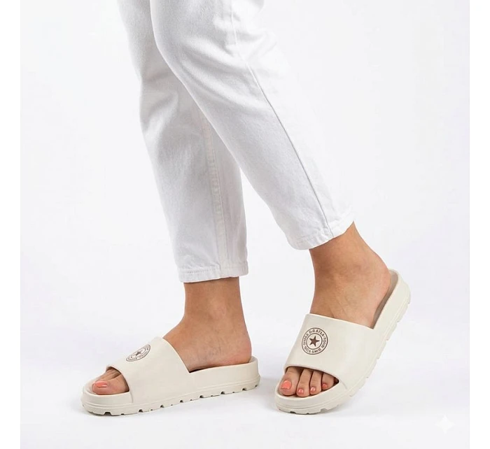 Dámské žabky na platformě k bazénu černé Big Star TT274A044 Dámské žabky na platformě k bazénu černé Big Star TT274A044