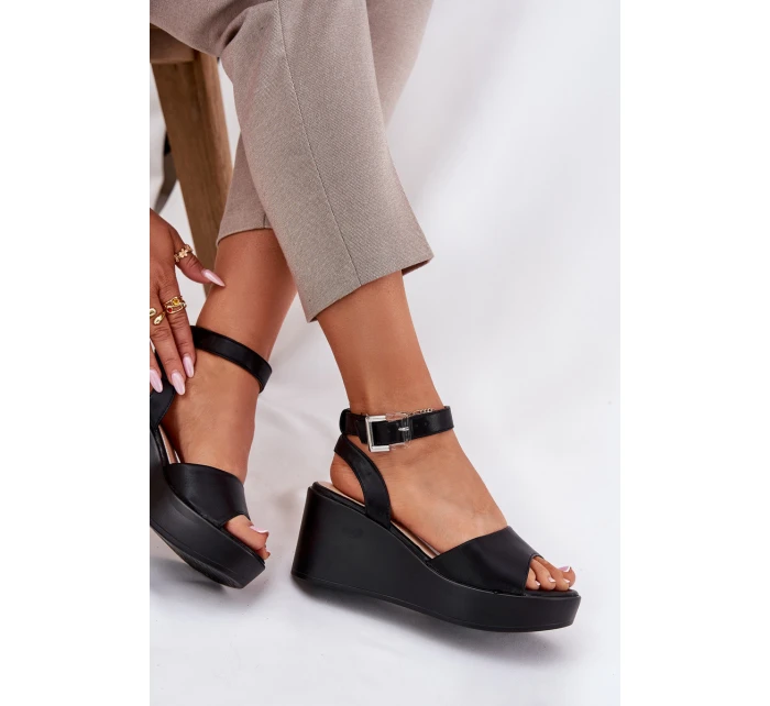 Dámské Sandály Na Klínu Černé model 21696121 - Boto Dámské Sandály Na Klínu Černé model 21696121 - Boto
