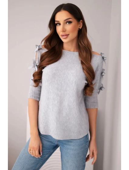 Dámský svetr s krátkým rukávem a ozdobnými mašličkami šedý